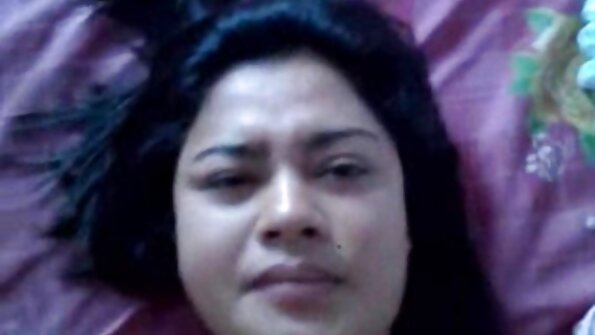 Enestående skuespillerinde giver vidunderligt blowjob på et stræk